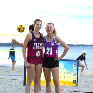 CoolVolleys Beachvolleyball Trainierinnen