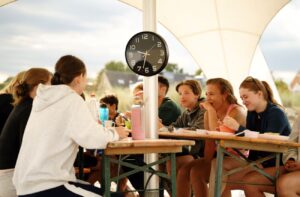 Frühstück am Stand Beachvolleyball Timmendorf